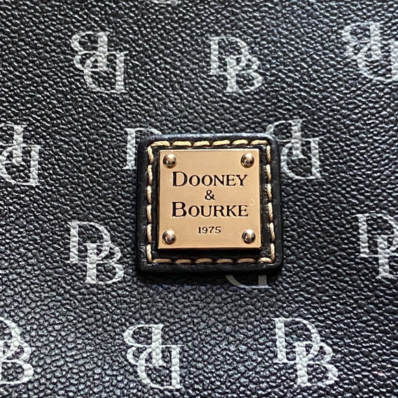 🤎AUTHENTIC Dooney and Bourke🤎 - Picture 6 of 6